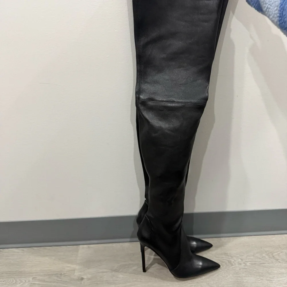 Stuart Weitzman Boots Ultrastuart 100 MM Thigh High Pointed Toe in Black Leather
